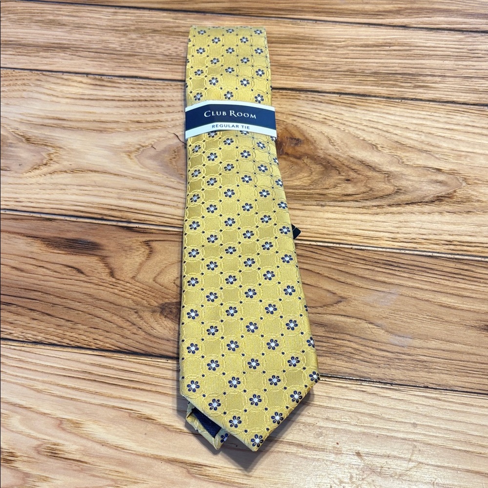 Club Room Yellow Floral Men's Tie NWT